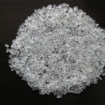 Sodium thiosulfate pentahydrate crystals for chlorine removal