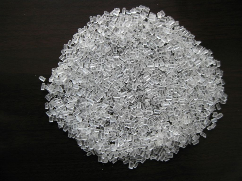 Sodium thiosulfate pentahydrate crystals for chlorine removal